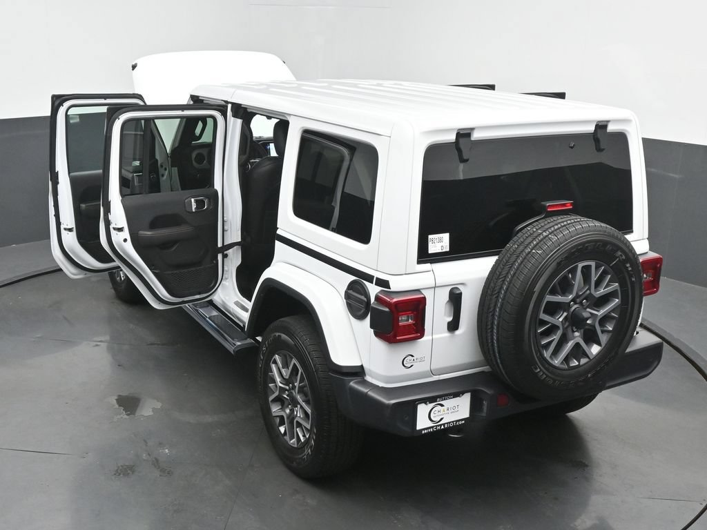 Used 2024 Jeep Wrangler Unlimited Sahara w/ Technology Group AWD/4WD image 72