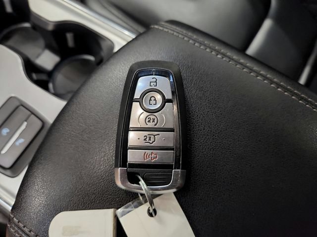 Used 2023 Ford Edge Titanium AWD/4WD image 26