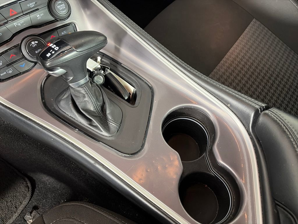 Used 2022 Dodge Challenger GT RWD image 21