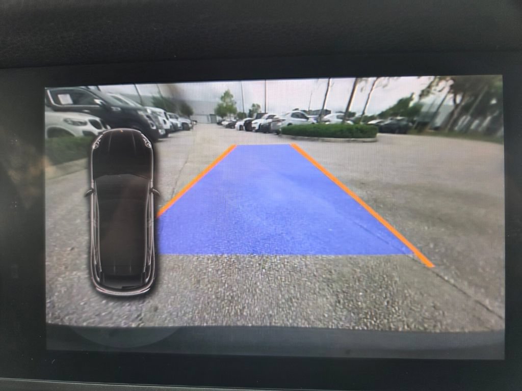 Used 2018 Porsche Macan AWD/4WD image 14