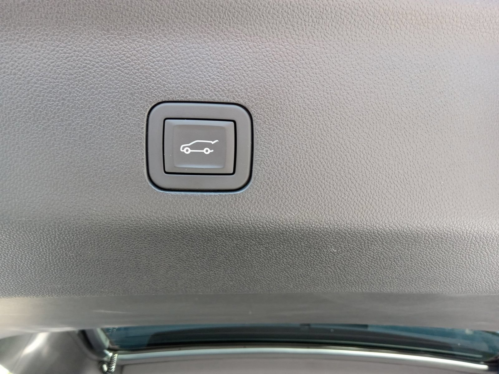 Used 2025 Cadillac Escalade V AWD/4WD image 31