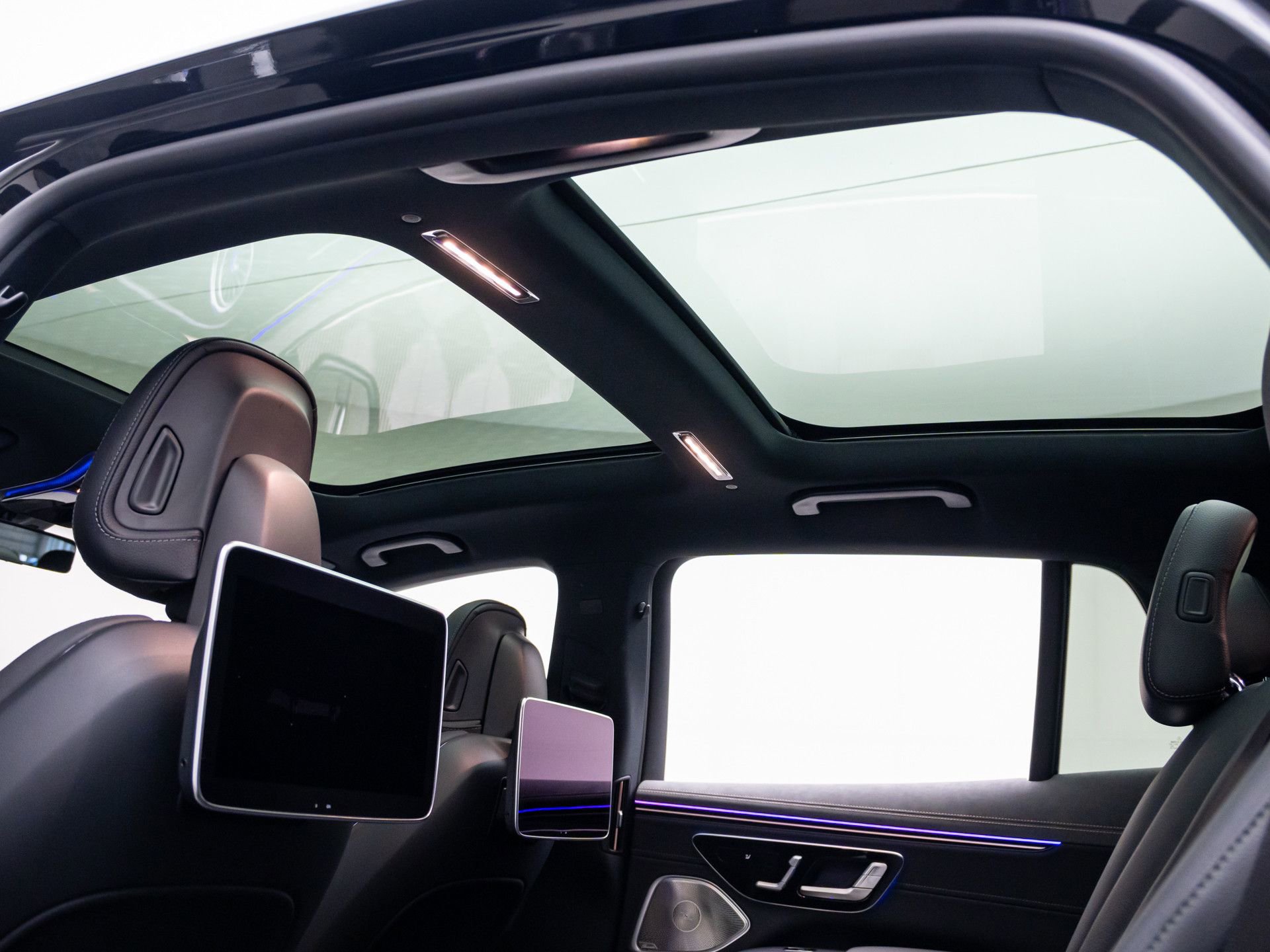 Certified 2023 Mercedes-Benz EQS 580 4MATIC SUV image 17