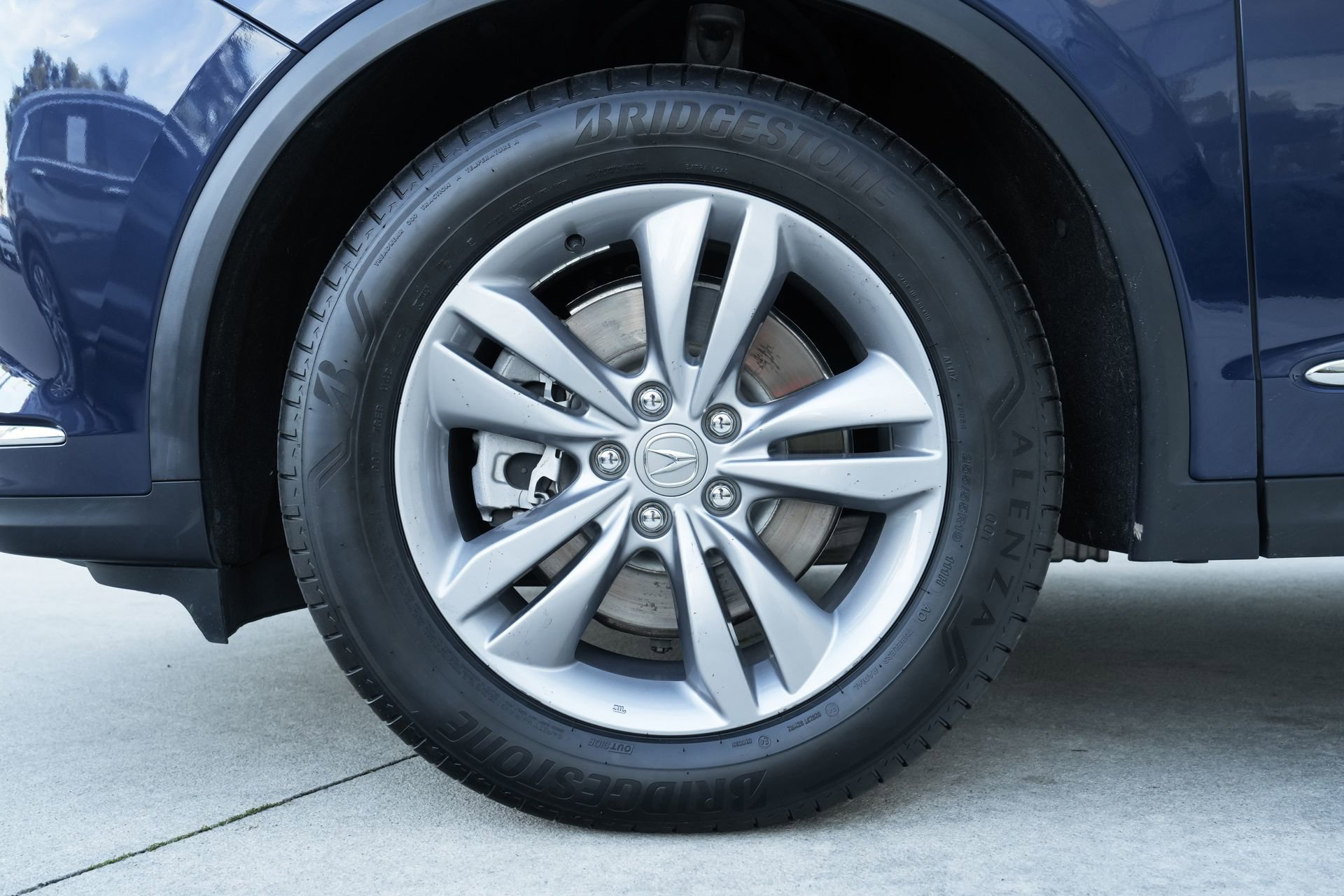 Used 2022 Acura MDX FWD image 31