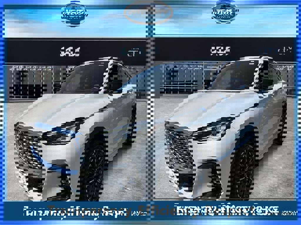 Used 2025 INFINITI QX55 Luxe w/ Cargo Package image 6