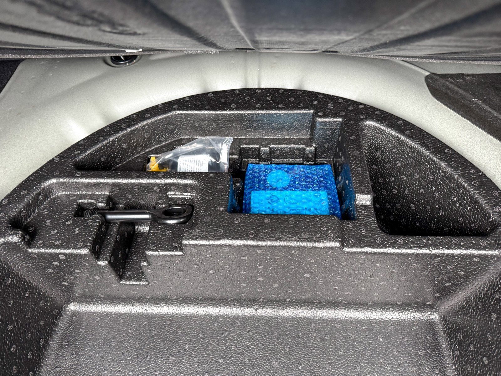 Used 2023 Kia Forte LXS w/ LXS Technology Package image 35