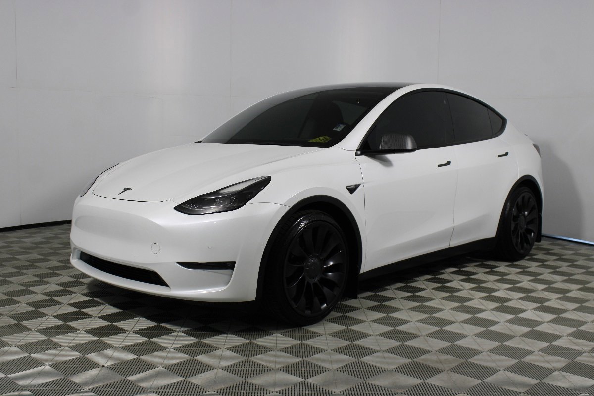 Used 2022 Tesla Model Y Performance AWD/4WD image 14