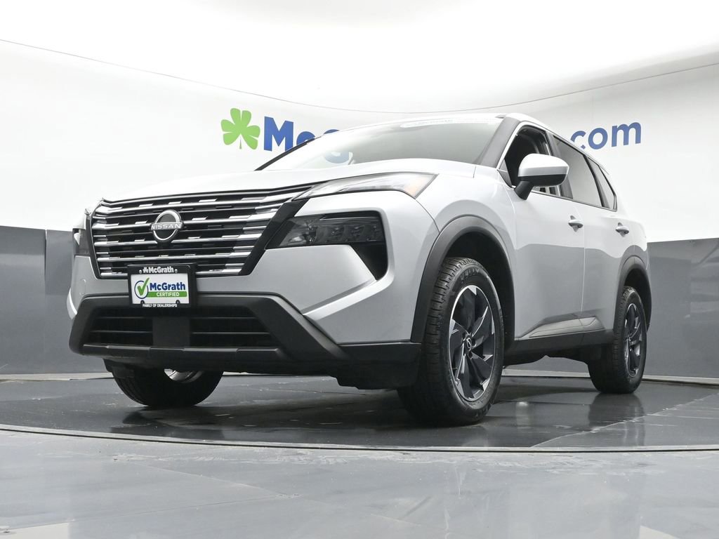 Used 2025 Nissan Rogue SV image 6