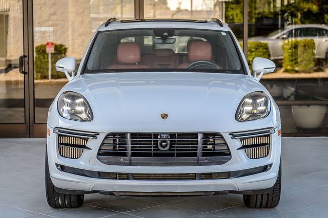 Used 2020 Porsche Macan Turbo image 5