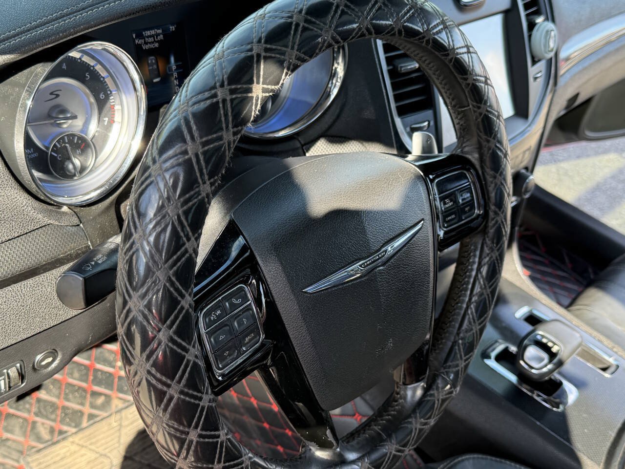 Used 2014 Chrysler 300 S RWD image 12