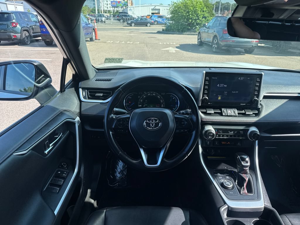 Used 2021 Toyota RAV4 XSE AWD/4WD image 13