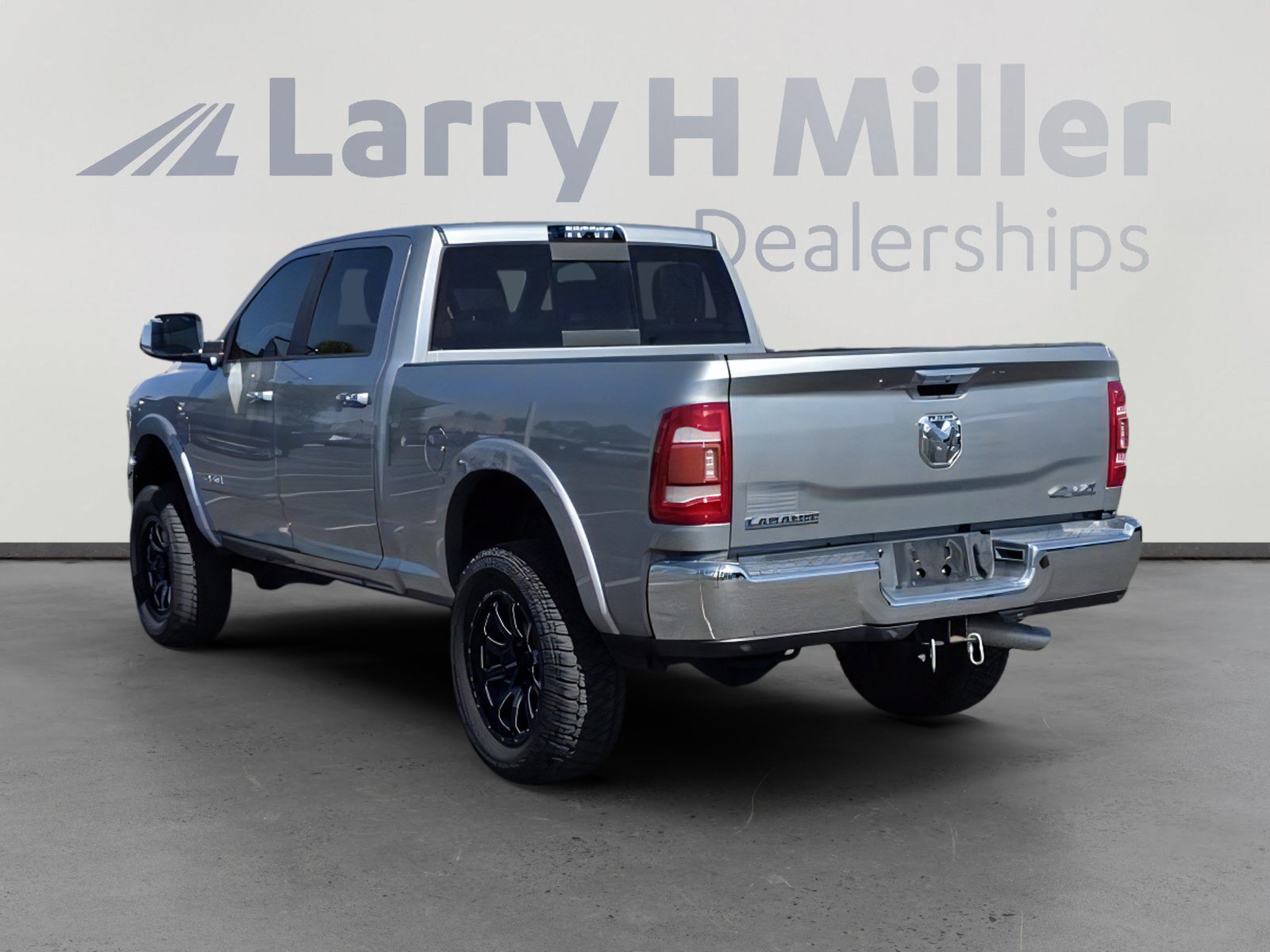 Used 2021 RAM 2500 Laramie AWD/4WD image 3