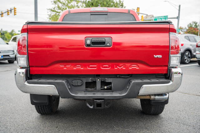 Used 2020 Toyota Tacoma TRD Off-Road AWD/4WD image 6