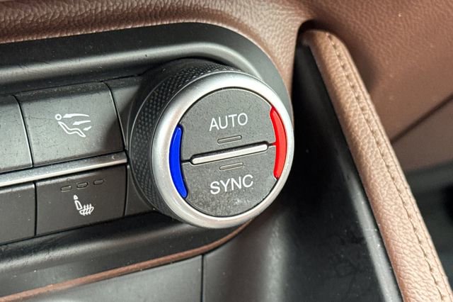 Used 2019 Alfa Romeo Stelvio Ti image 30