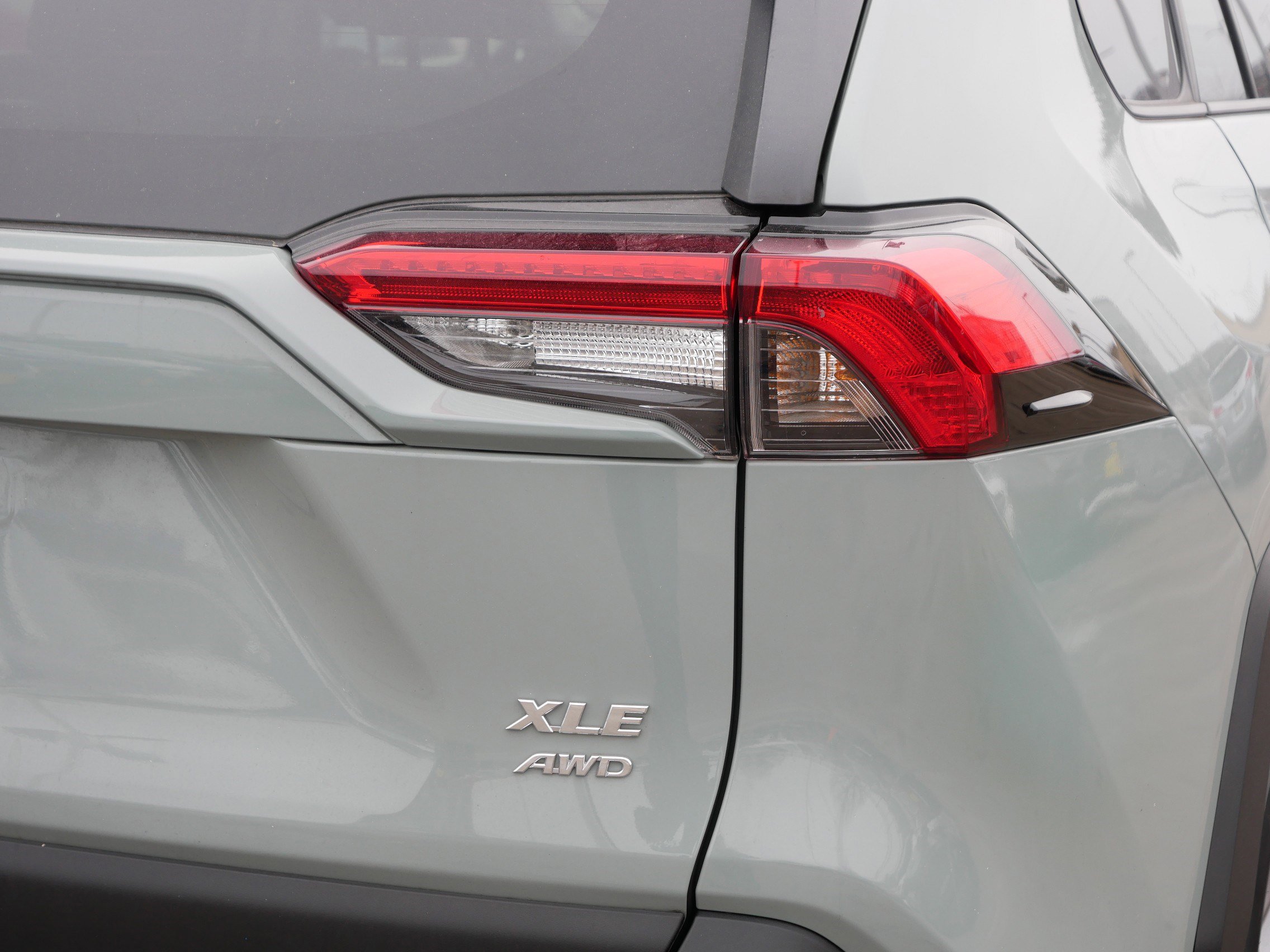 Used 2023 Toyota RAV4 XLE w/ Convenience Package image 17