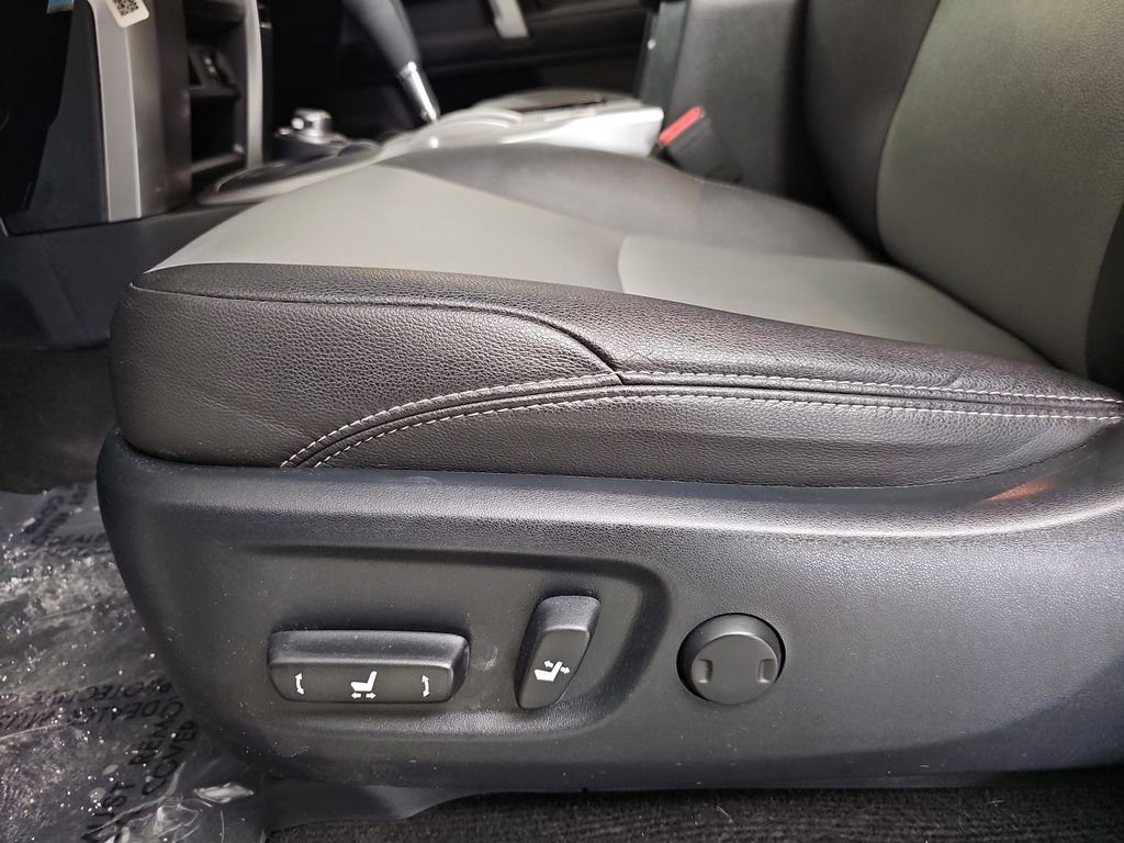 Used 2019 Toyota 4Runner SR5 Premium AWD/4WD image 30