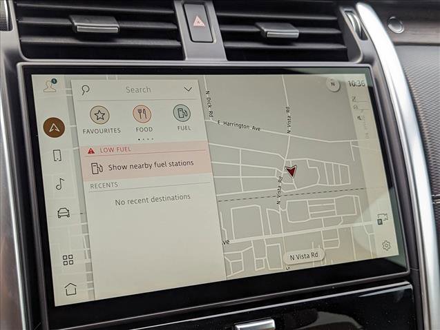 New 2025 Land Rover Discovery Dynamic SE image 12