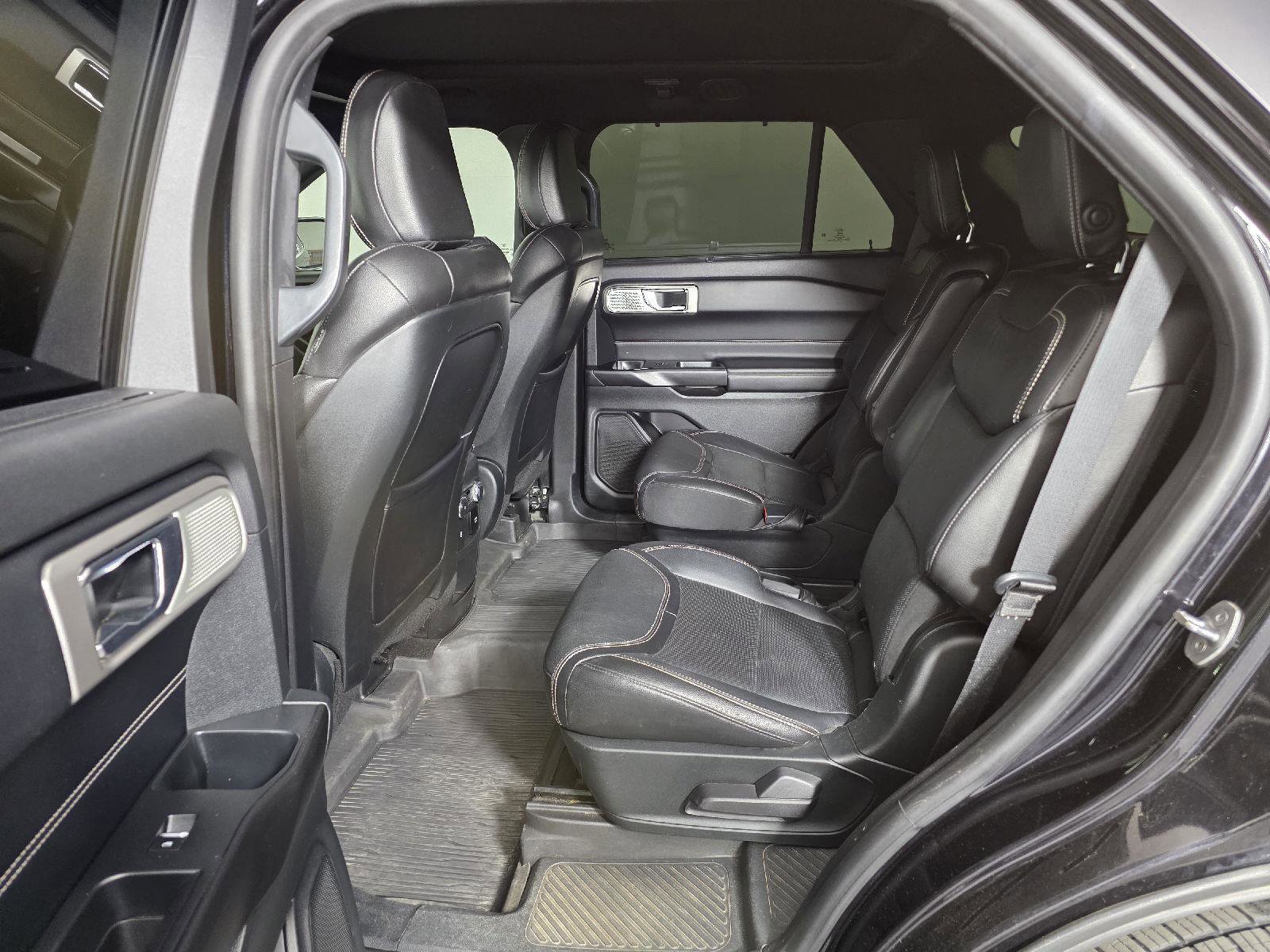 Used 2020 Ford Explorer ST w/ ST Street Pack AWD/4WD image 15