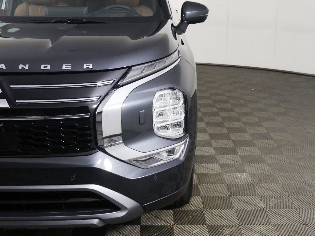 New 2025 Mitsubishi Outlander SEL image 20