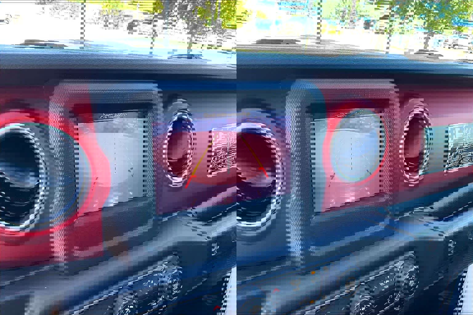 Used 2018 Jeep Wrangler Unlimited Rubicon AWD/4WD image 25