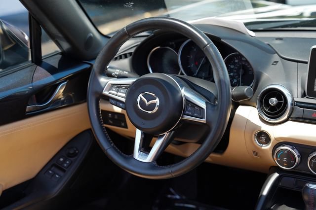 Used 2017 MAZDA MX-5 Miata Grand Touring RWD image 23