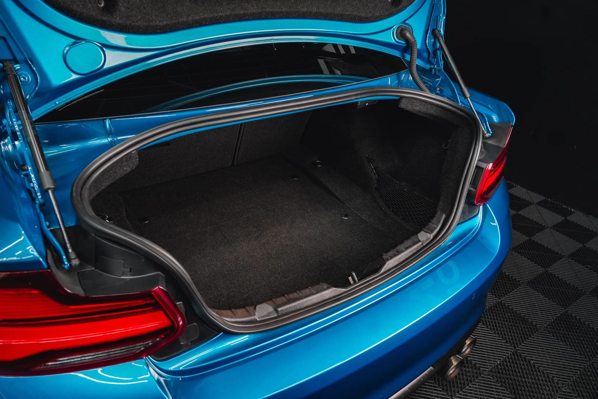 Used 2018 BMW M2 RWD image 67