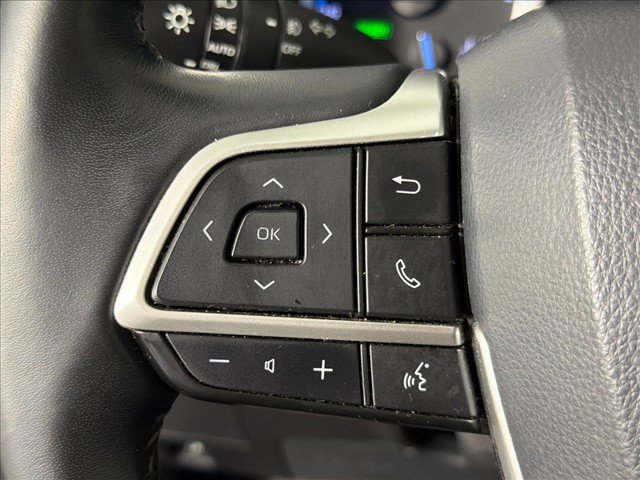 Used 2022 Toyota Highlander XLE FWD image 27