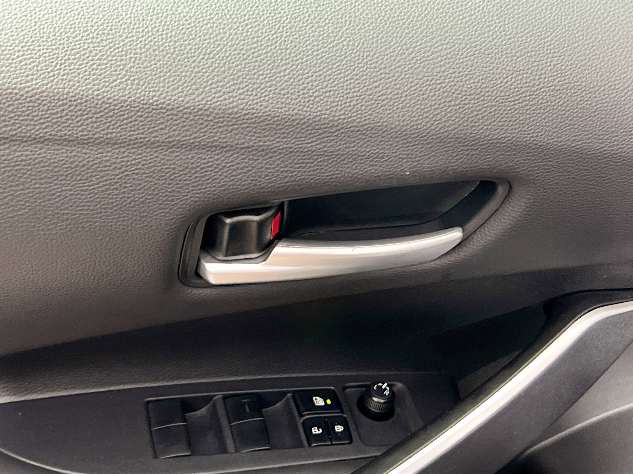 Used 2023 Toyota Corolla SE FWD image 16