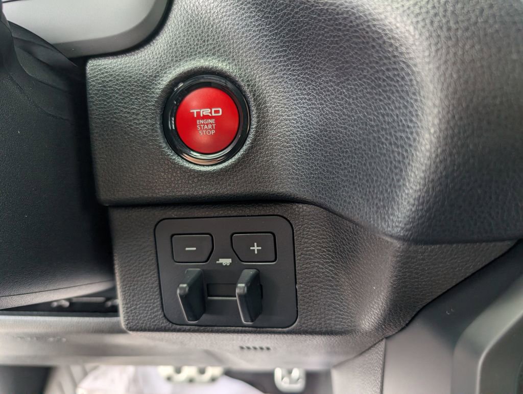 New 2026 Toyota Tundra Platinum AWD/4WD image 17