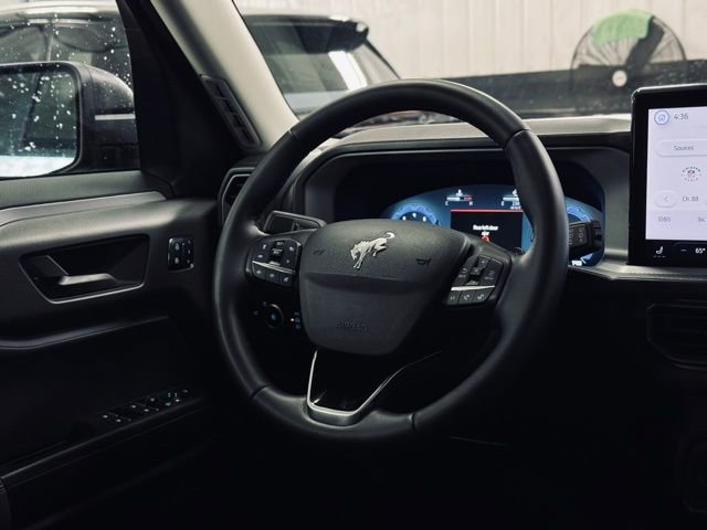 Used 2025 Ford Bronco Sport Badlands image 23
