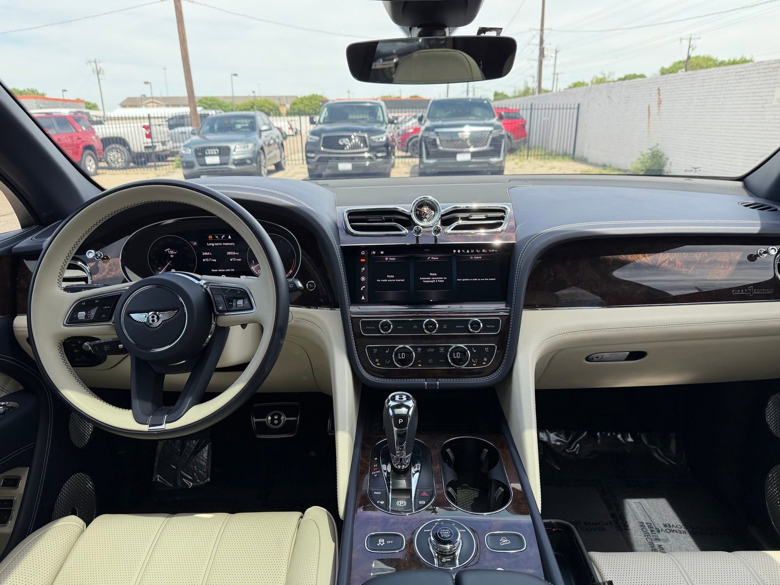 Used 2021 Bentley Bentayga image 12