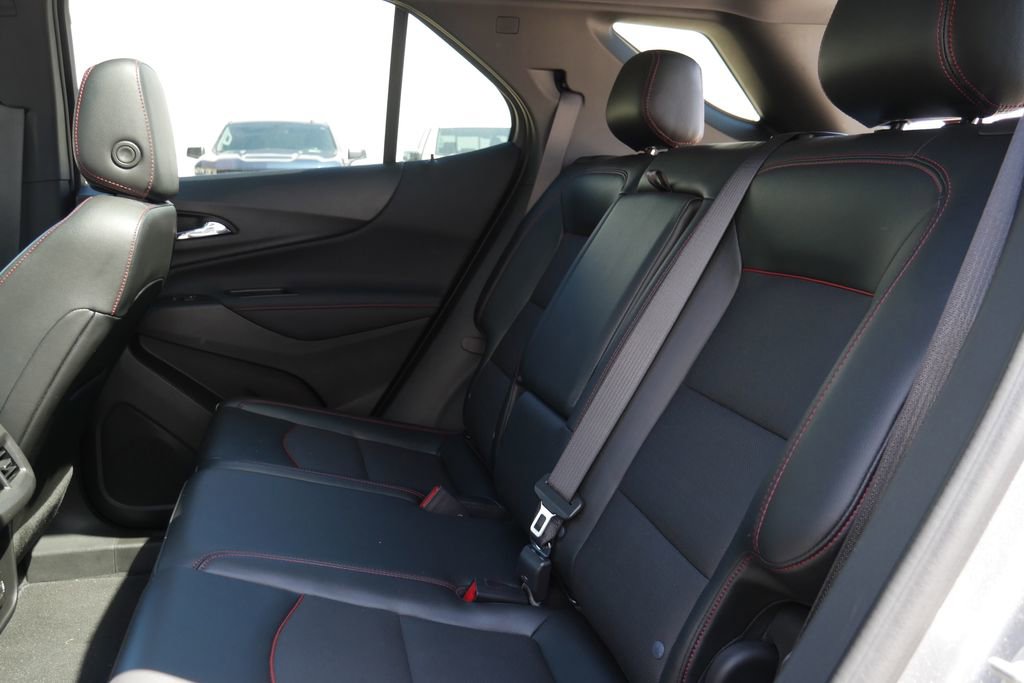 Used 2023 Chevrolet Equinox RS w/ RS Leather Package FWD image 27