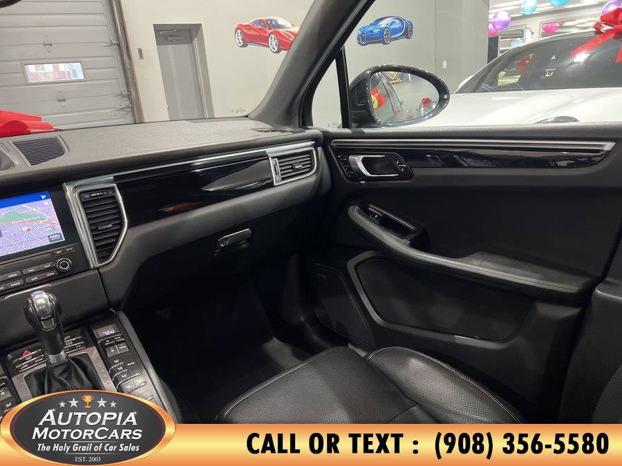 Used 2018 Porsche Macan S image 29