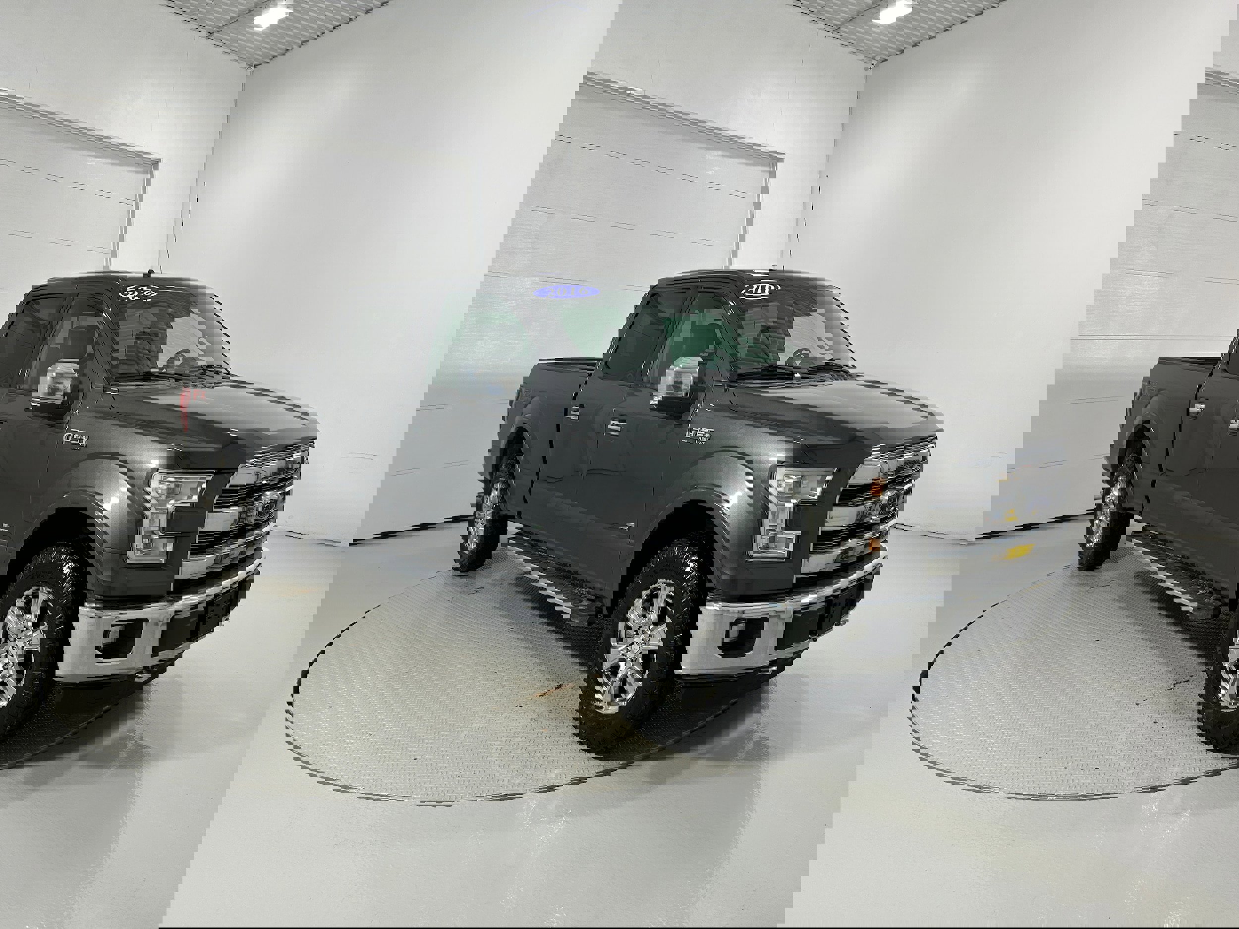 Used 2016 Ford F150 Lariat w/ Equipment Group 502A Luxury image 2