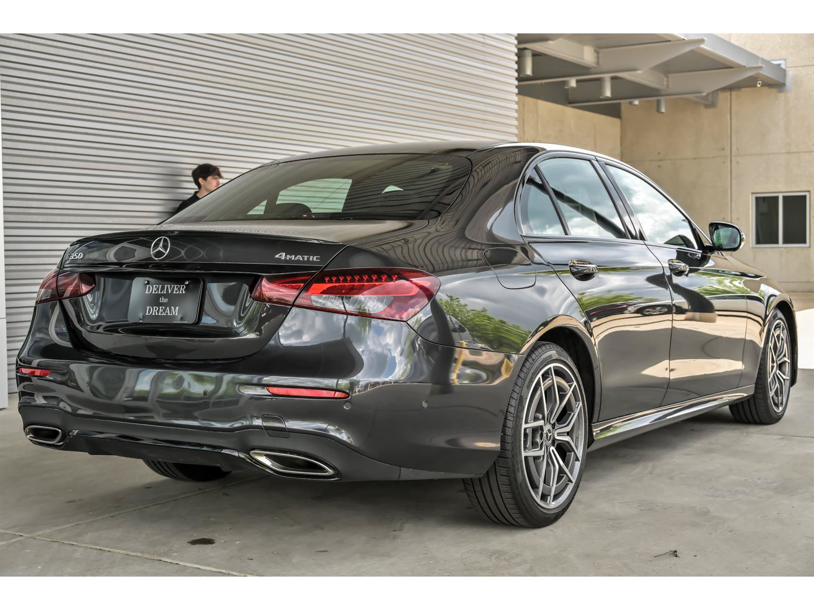Certified 2022 Mercedes-Benz E 350 4MATIC Sedan w/ AMG Line Exterior image 8