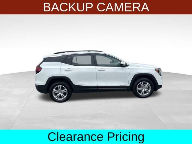Used 2023 GMC Terrain SLE w/ Driver Convenience Package image 8