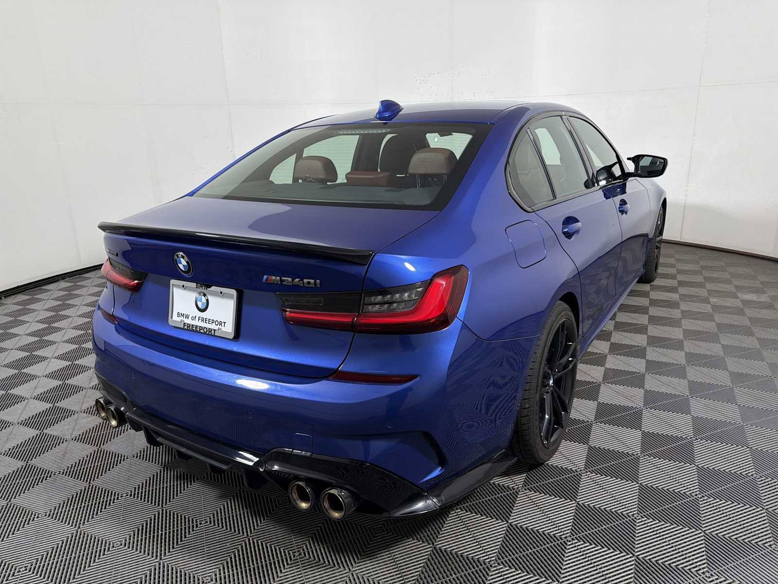 Used 2022 BMW M340i xDrive w/ Premium Package image 6