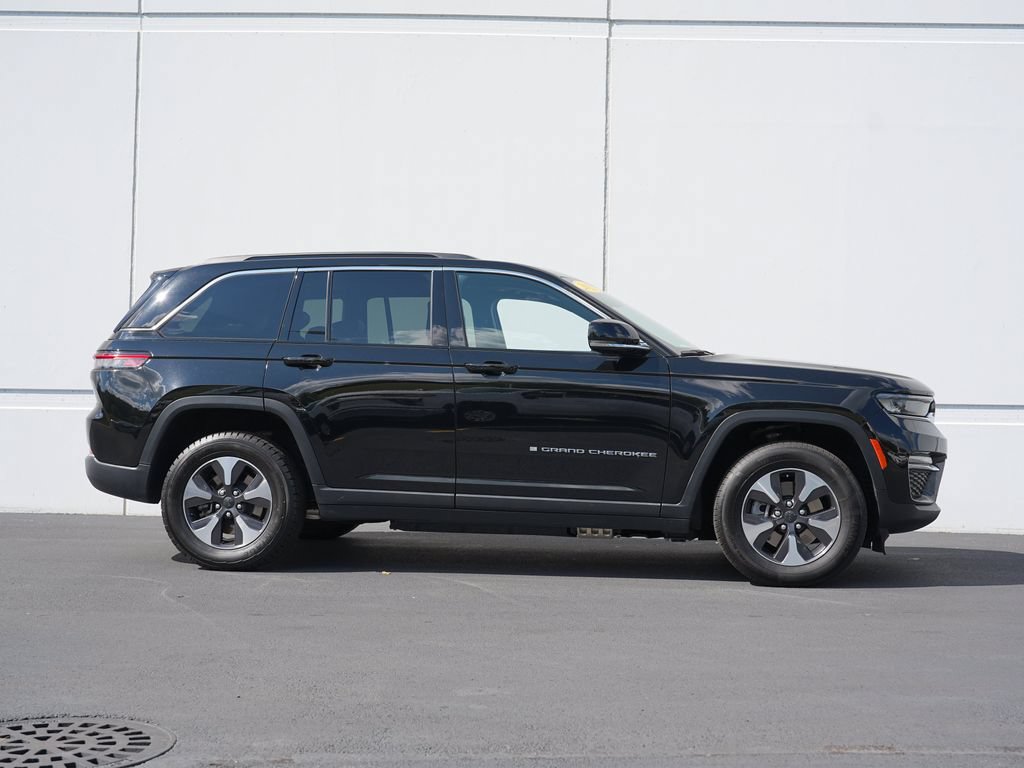 Used 2024 Jeep Grand Cherokee Limited 4xe AWD/4WD image 2