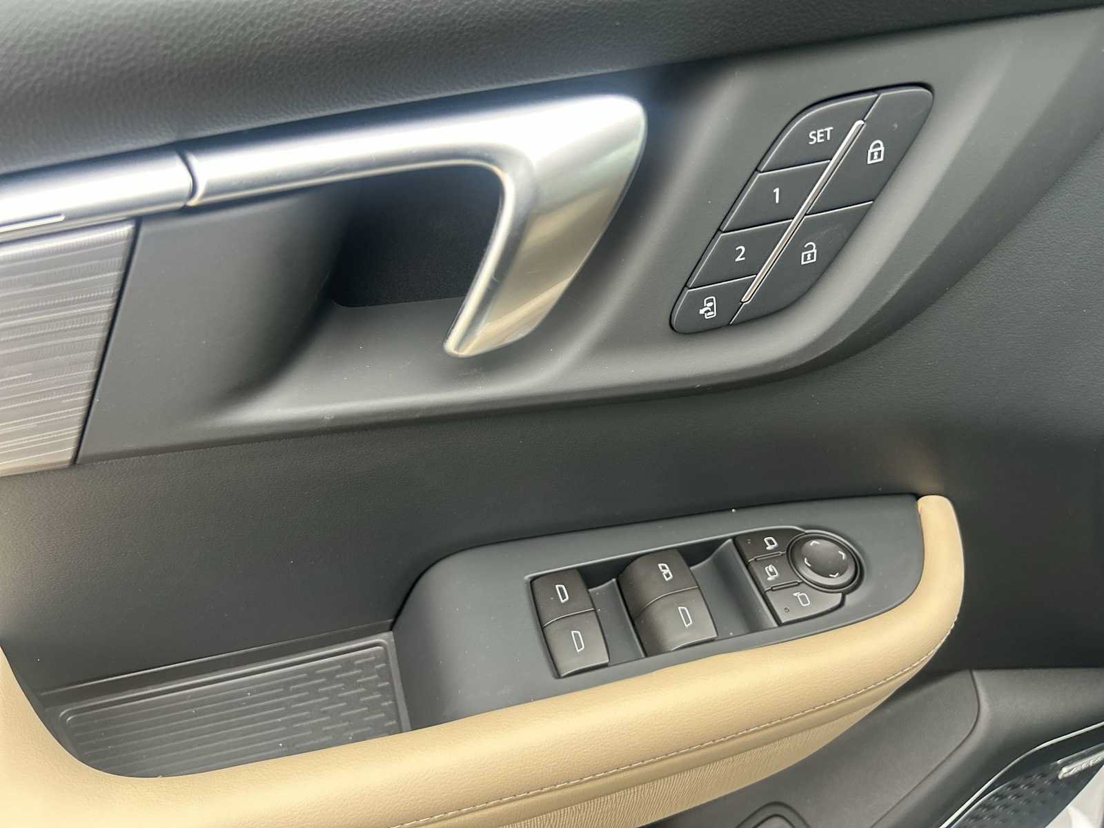 New 2026 Buick Enclave Preferred w/ Power Package AWD/4WD image 23
