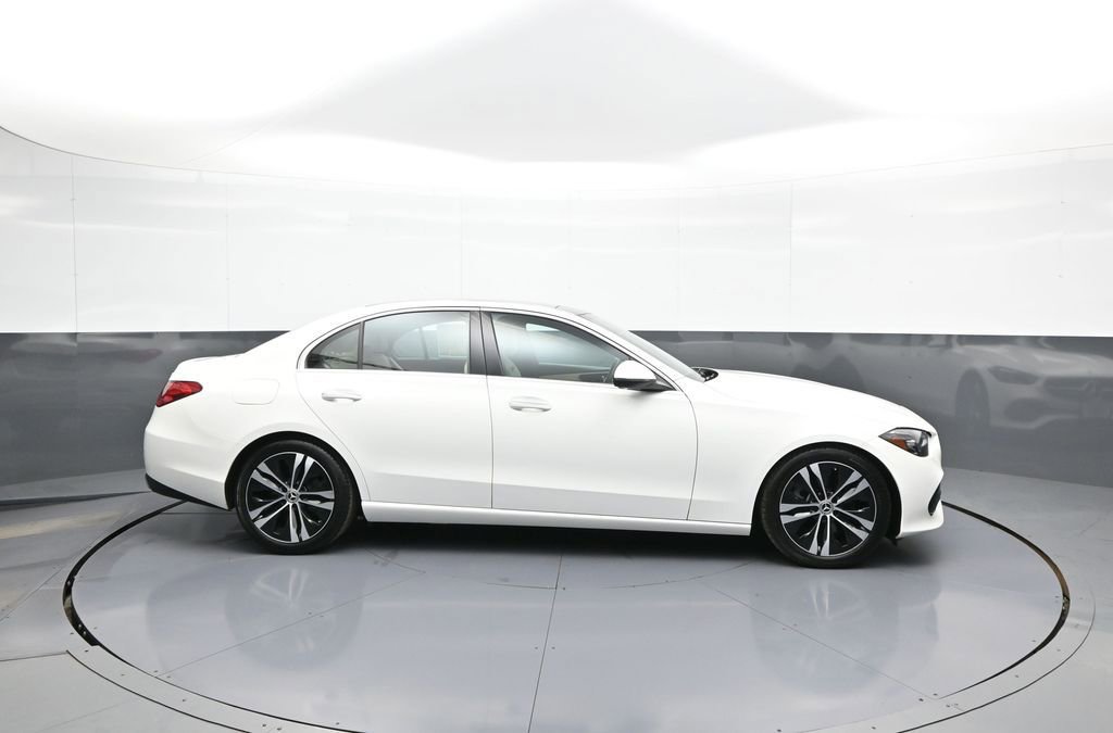 Used 2022 Mercedes-Benz C 300 4MATIC Sedan image 5
