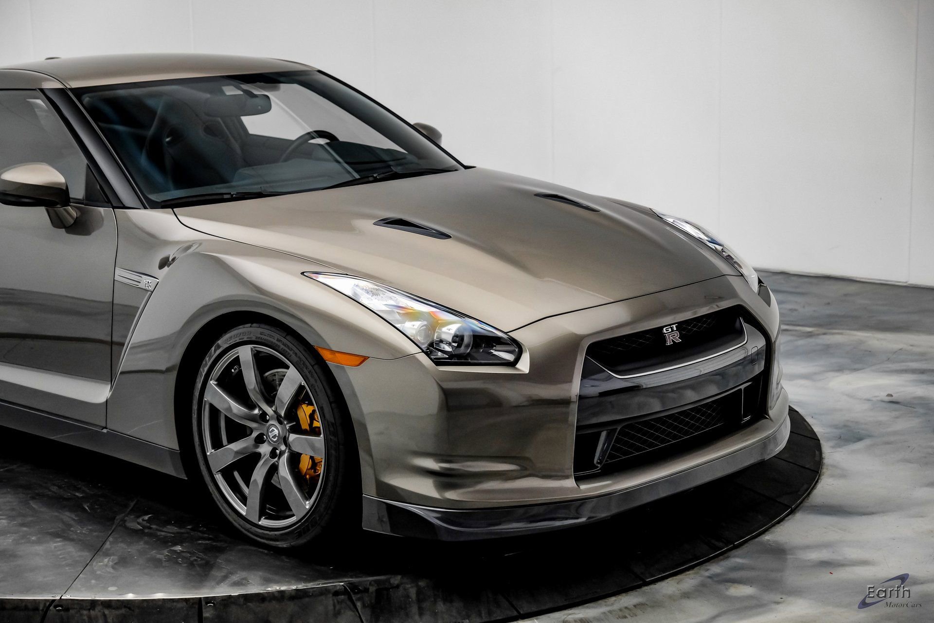 Used 2009 Nissan GT-R Premium image 30