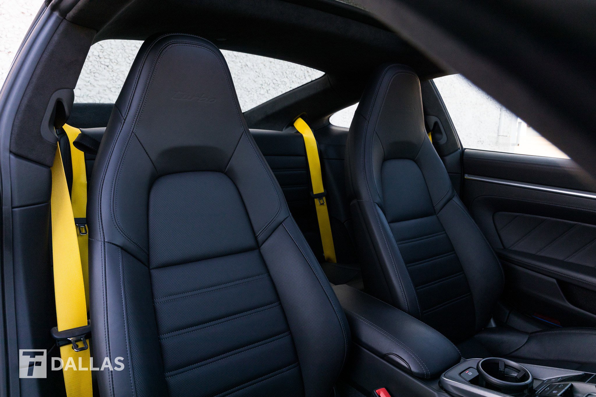 Used 2022 Porsche 911 Turbo image 38