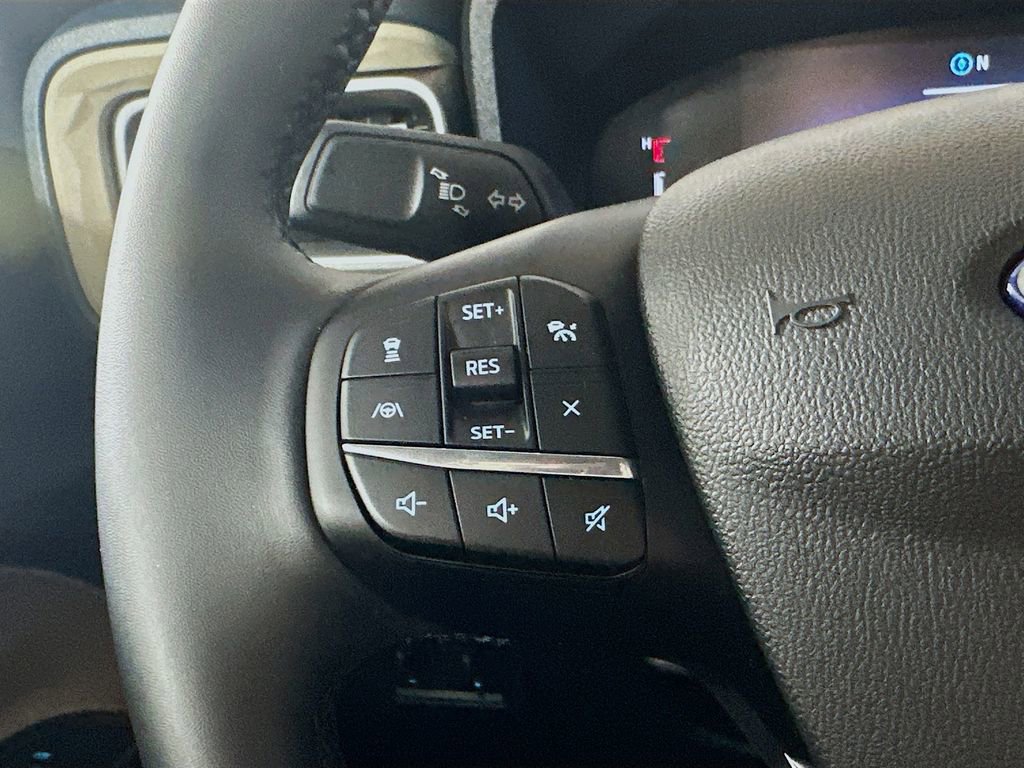 Used 2025 Ford Maverick Lariat w/ 4K Tow Package image 25