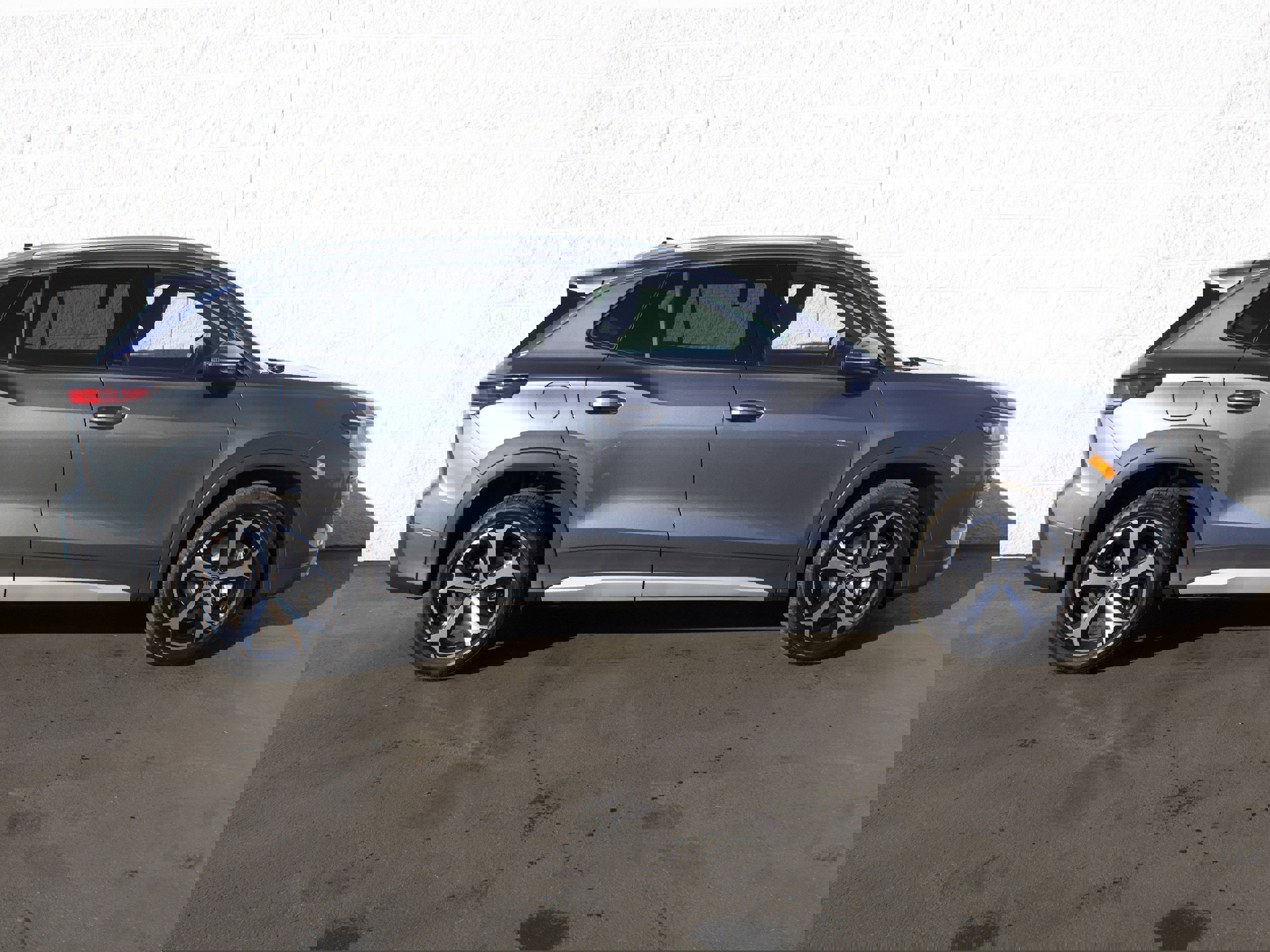 New 2026 Volkswagen Tiguan SE image 8