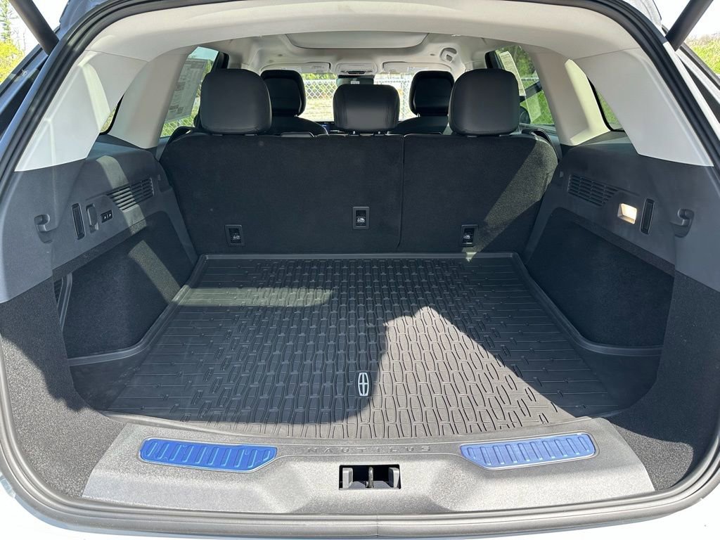 New 2026 Lincoln Nautilus Reserve AWD/4WD image 26