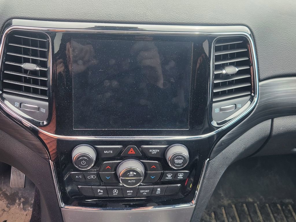 Used 2019 Jeep Grand Cherokee Altitude image 16