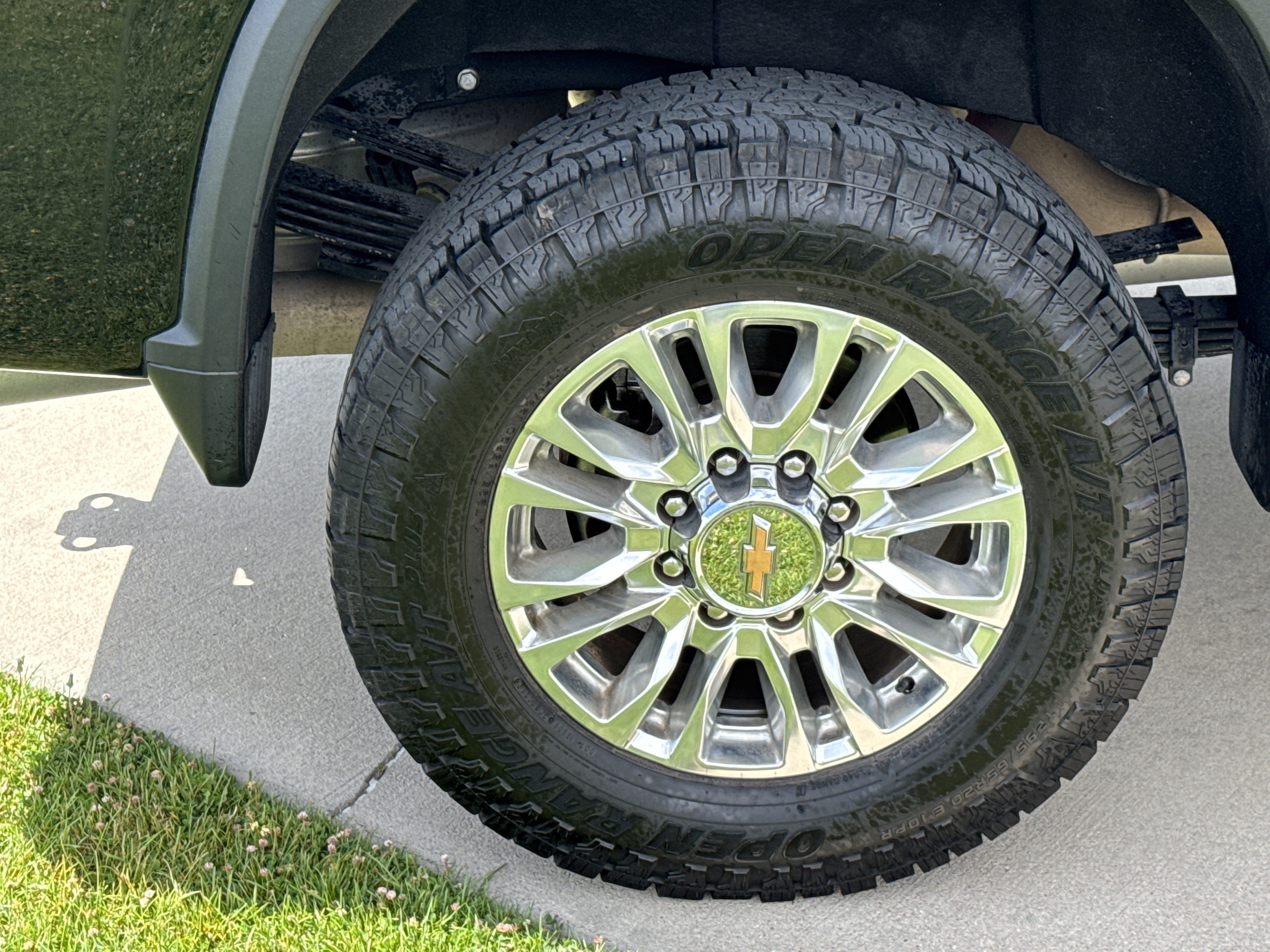 Certified 2022 Chevrolet Silverado 3500 High Country w/ Z71 Off-Road Package AWD/4WD image 12