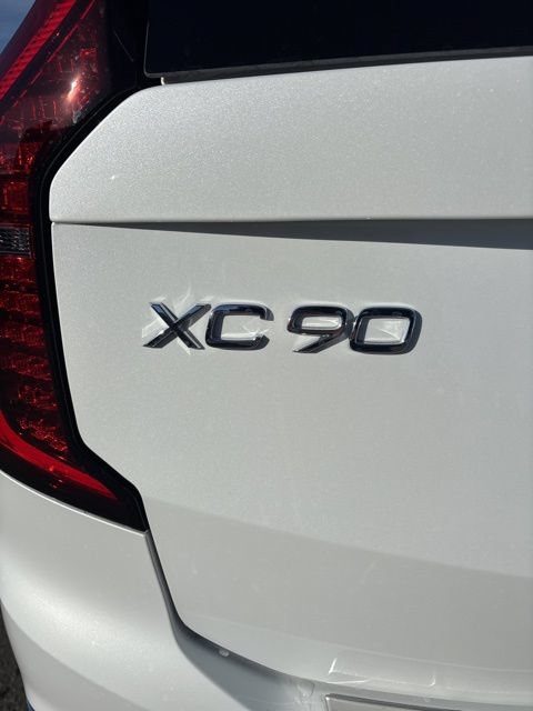 New 2026 Volvo XC90 B6 Plus w/ Protection Package Premier AWD/4WD image 6