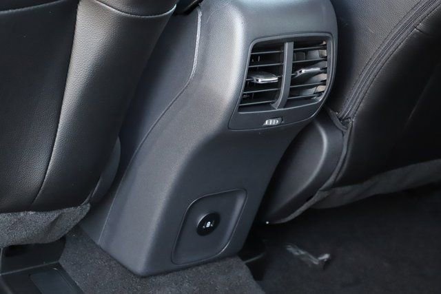 Used 2025 Ford Escape SE w/ PHEV Premium Package FWD image 21