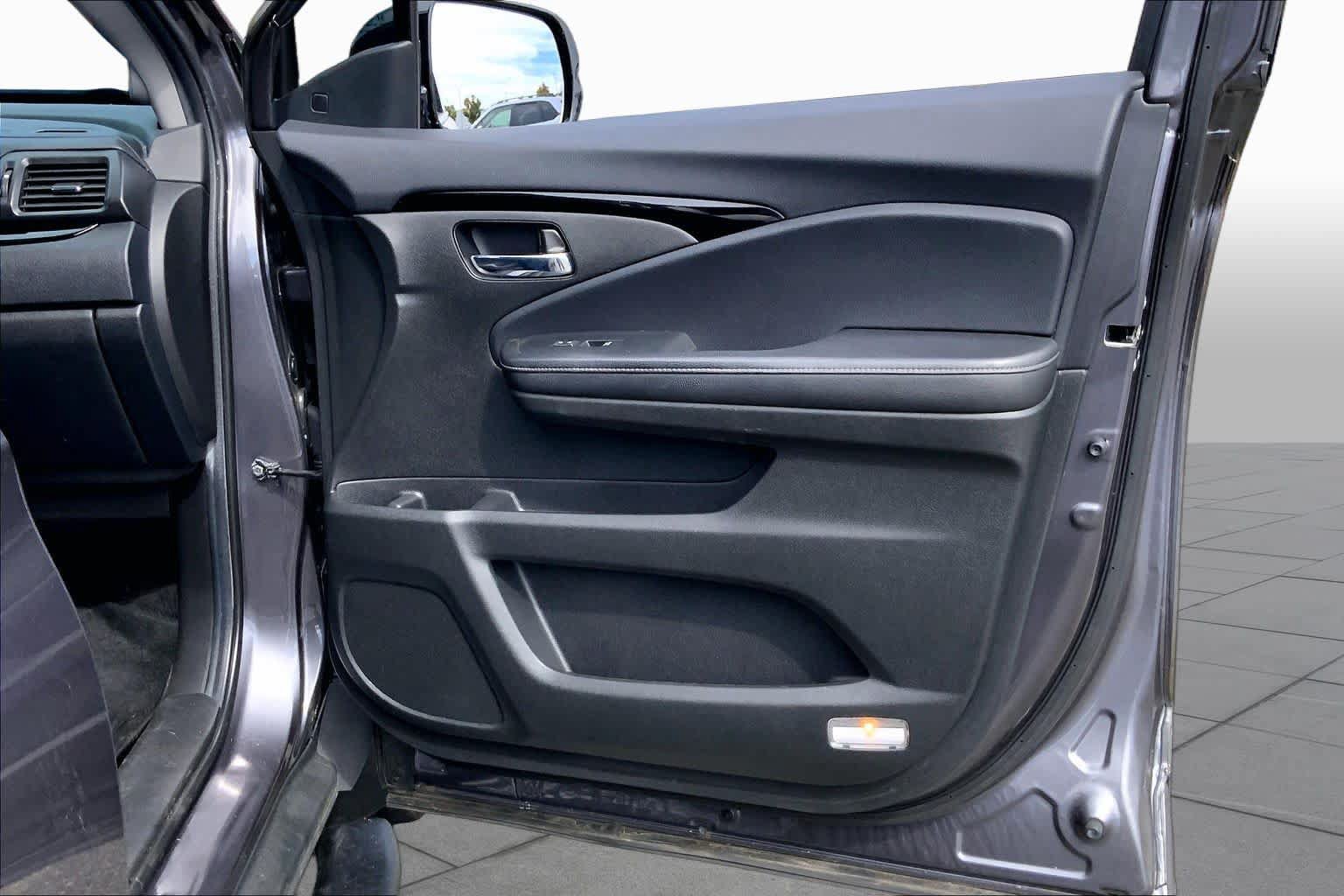 Used 2020 Honda Ridgeline RTL-E image 23