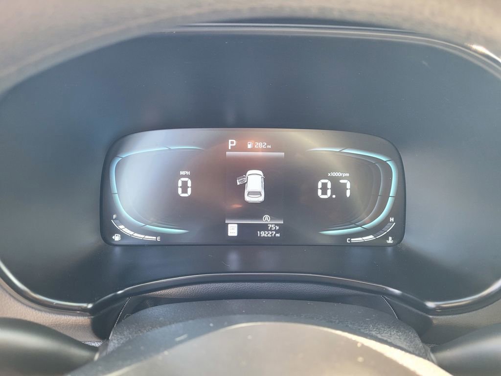 Used 2025 Kia Soul LX w/ LX Technology Package image 22